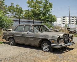 1972 Mercedes-Benz 280 SE 4.5 Sedan | RM Sotheby's | The Junkyard: Online