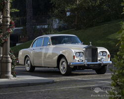 1964 Rolls-Royce Silver Cloud III 'Flying Spur' Sports Saloon by H.J. Mulliner, Park Ward Limited | RM Sotheby's | Dubai