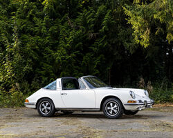 1969 Porsche 911 S 2.2 Targa | RM Sotheby's | Paris