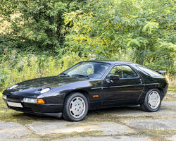 1988 Porsche 928 S4 | RM Sotheby's | Paris