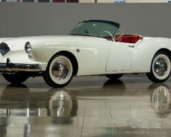 1954 Kaiser-Darrin 161 Roadster | The Academy of Art University Collection | 15 February 2025