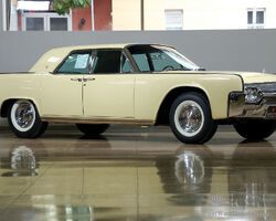 1961 Lincoln Continental Four-Door Sedan | The Academy of Art University Collection | 15 February 2025