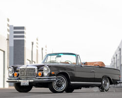 1971 Mercedes-Benz 280SE 3.5 Cabriolet | The Scottsdale Auction 2025 by Bonhams|Cars