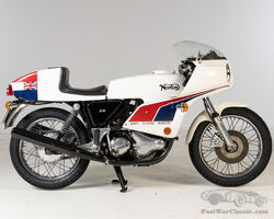 1974 Norton 829cc John Player Commando | Motorcycles Online - The January Sale 2025 by Bonhams|Cars