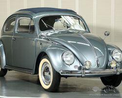 1955 Volkswagen Beetle De Luxe Sunroof Sedan | The Academy of Art University Collection | 15 February 2025