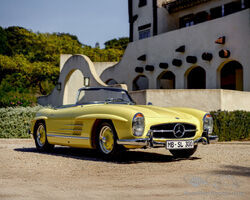 1961 Mercedes-Benz 300 SL Roadster | RM Sotheby's | Miami