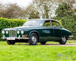 1968 Jaguar 420 | Symphony of Spring; Ascot Racecourse 2025 | Historics Auctioneers