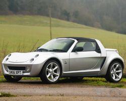 2006 Smart Roadster Final Edition | Symphony of Spring; Ascot Racecourse 2025 | Historics Auctioneers
