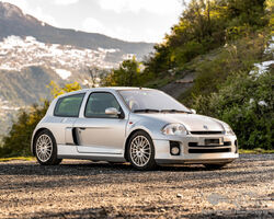 2002 Renault Clio V6 Phase 1 | RM Sotheby's | Shift Online: Europe and Middle East