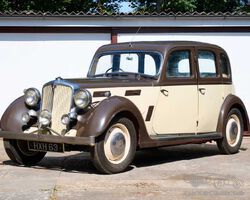 1947 Rover 16 Saloon | The Summer Serenade; Windsorview Lakes 2025 | Historics Auctioneers