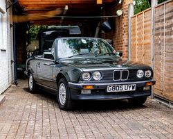 1990 BMW 320i Cabriolet | The Summer Serenade; Windsorview Lakes 2025 | Historics Auctioneers