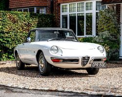 1967 Alfa Romeo Spider 1600 Duetto | Pace of Autumn | Sept 20, 2025 | Historics Auctioneers