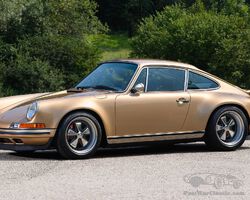1990 Porsche 911 Coupe Reimagined by Singer “Goldfinger Commission” | The Zürich Auction 2025 | Broad Arrow Auctions | 1 Nov 2025