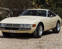 1970 Ferrari 365 GTB/4 Daytona “Plexi”