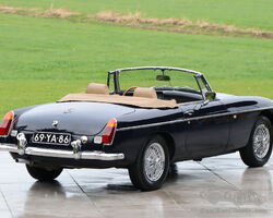 1973 MG B Roadster | Carrosso Classic- & sportscars