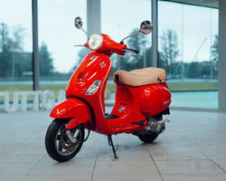 2007 Piaggio Vespa LX 125 'Ferrari Edition' | RM Sotheby's | Paris
