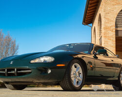 1998 Jaguar XK8 COUPE GENTLEMEN SPEC