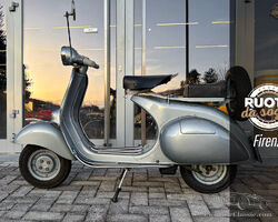 1957 Piaggio VESPA VB1T 150