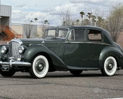 1953 Bentley R-Type | Classic Promenade