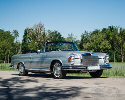 1971 Mercedes-Benz 280 SE 3.5 Cabriolet | RM Sotheby's | The Tegernsee Auction