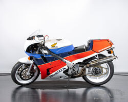 1988 Honda RC 30