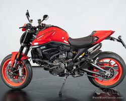 2022 Ducati MONSTER