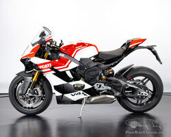 2025 Ducati PANIGALE V4 TRICOLORE