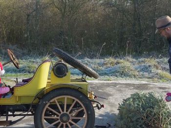 Christmas Movie PreWarCar.com & PostWarClassic.com - Finding the perfect Christmas tree