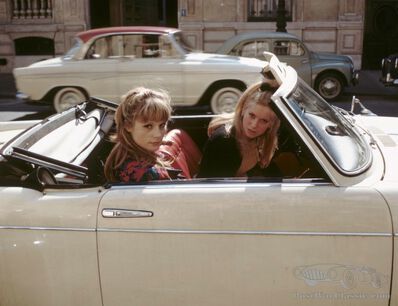 Prettiest sisters of the swish 'sixties?