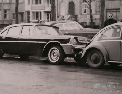 A Kiss & Go area Mystery.... ( update: 1958 Chrysler Windsor ! )