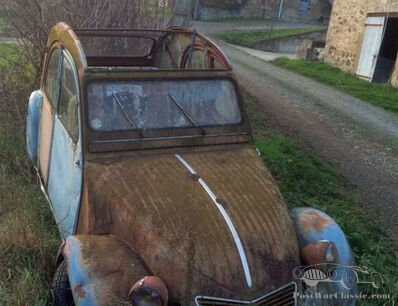 Sleeping beauty in the Morvan. Can you date it?