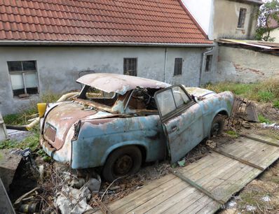 A crunchy Trabi; cleaner than a VW?