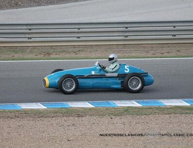 Historic GP of Jerez (update: Hurrah! for non-stickered cars!)