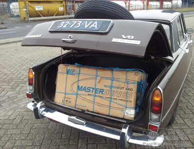 Rover P6 with Berliet engine in rear?