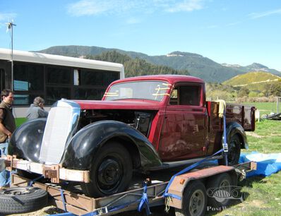 How to value a 1953 Mercedes Benz Pickup 170D, diesel ( Upd. from US$ 500 up to Euro 15,000 )