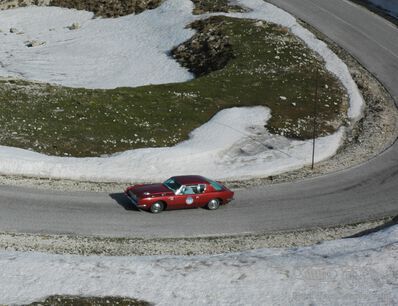 With a red Avanti through Italy. Not again.