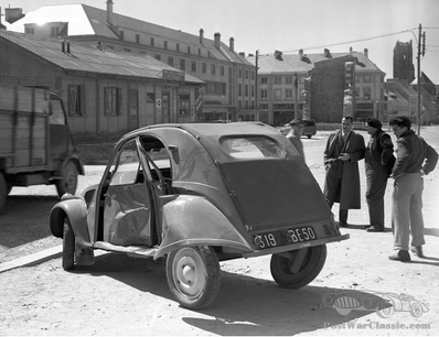 Madame De Gaulle and the fate of her 2CV