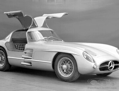 Rm Sotheby’s announces the sale of the most valuable car in the world: the 1955 Mercedes-Benz 300 SLR Uhlenhaut coupé is sold for €135,000,000