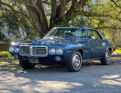 Henderson Auctions presents offerings from Detroit's golden age