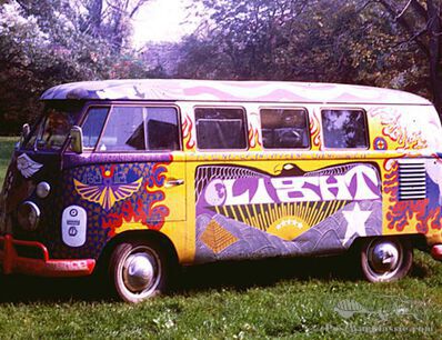 Und dann ward Licht: die Geschichte des Woodstock-Busses