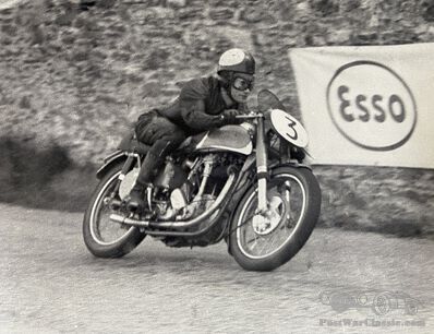 Geoff Tanner et la Norton qui est entrée dans l’histoire