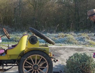 Christmas Movie PreWarCar.com & PostWarClassic.com - Finding the perfect Christmas tree