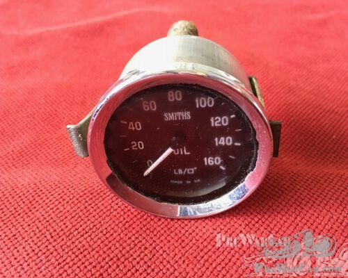 Smiths gauges for a variety of British cars