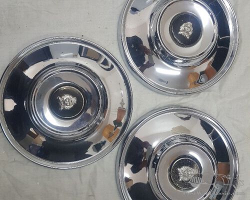Jaguar hubcaps / hubs for Jaguar