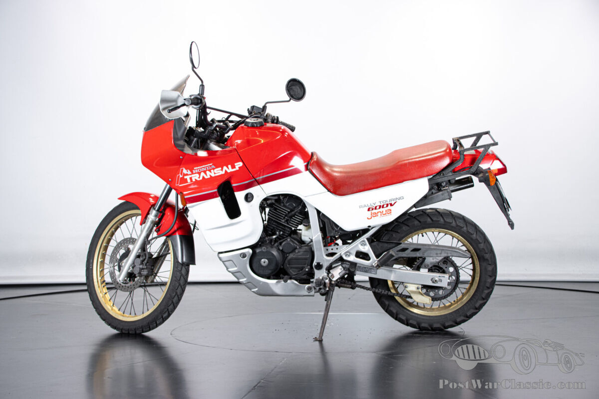 Wunderschne Honda Transalp 600 Fotosnull