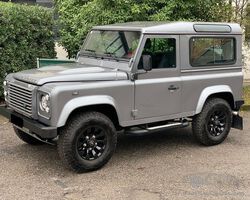 Land Rover Defender 90 2.2 TD4