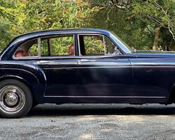 1962 Bentley S2 Continental H.J.Mulliner 'Flying Spur' Sports Saloon. BC82CZ