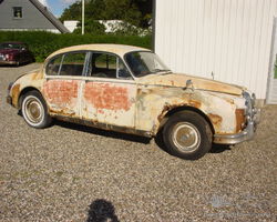 Daimler 250 V8