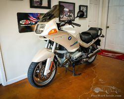 1994 BMW R1100 RS | Collector Motor Series Auction | October 29, 2022