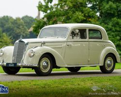 1953 Mercedes-Benz 220 (W187)